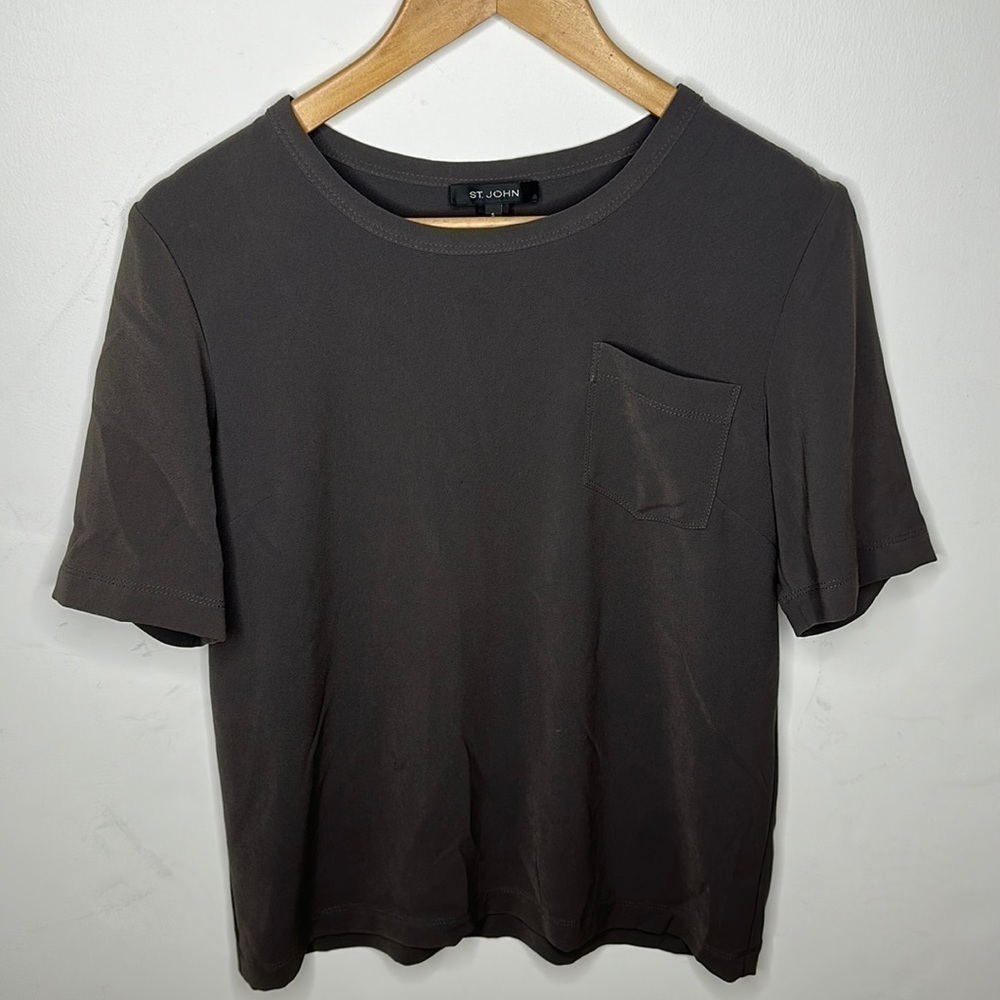 St. John Short Sleeve Top Small